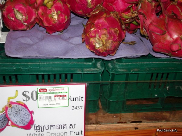 Kambodża - maj 2012 - smoczy owoc (ang. White Dragon Fruit)