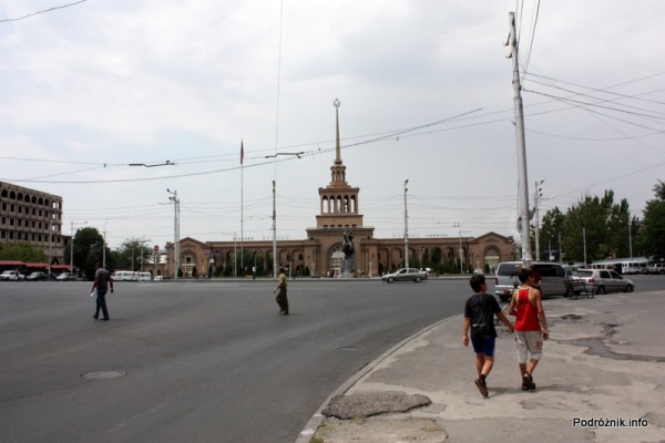 Armenia - Erewan - lipiec 2012 - główny dworzec kolejowy
