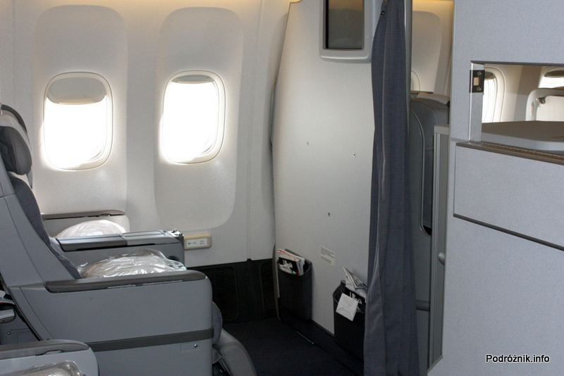 Alitalia - Boeing 777 - I-DISU - fotele w klasie ekonomicznej plus (Classica Plus - Premium Economy)