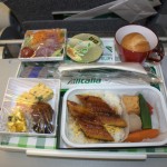 Alitalia - Boeing 777 - I-DISA - posiłek w japońskim stylu - sierpień 2012