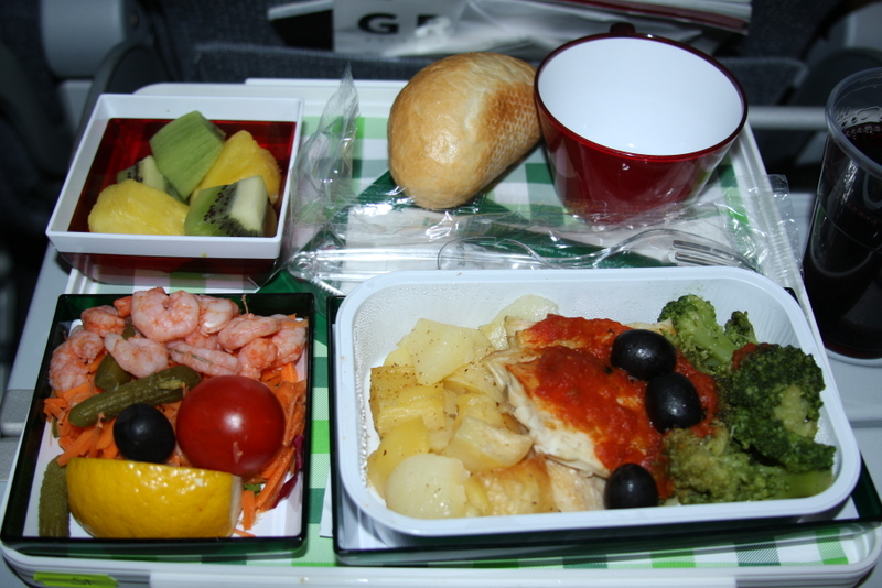 Alitalia - Boeing 777 - I-DISU - seafood - posiłek na zamówienie