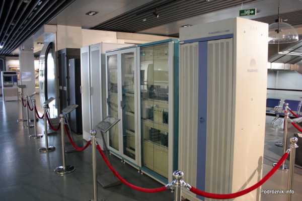 Chiny - Pekin - Muzeum Kolejnictwa - szafy stosowane w centrach sterowania ruchem - kwiecień 2013