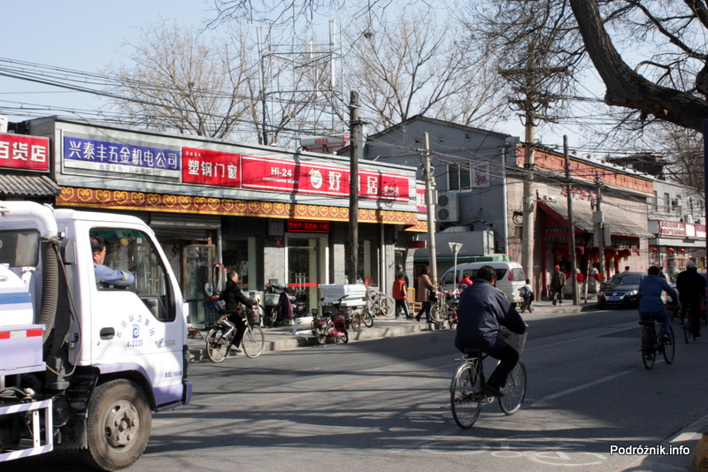 Chiny - Pekin - ulica - kwiecień 2013