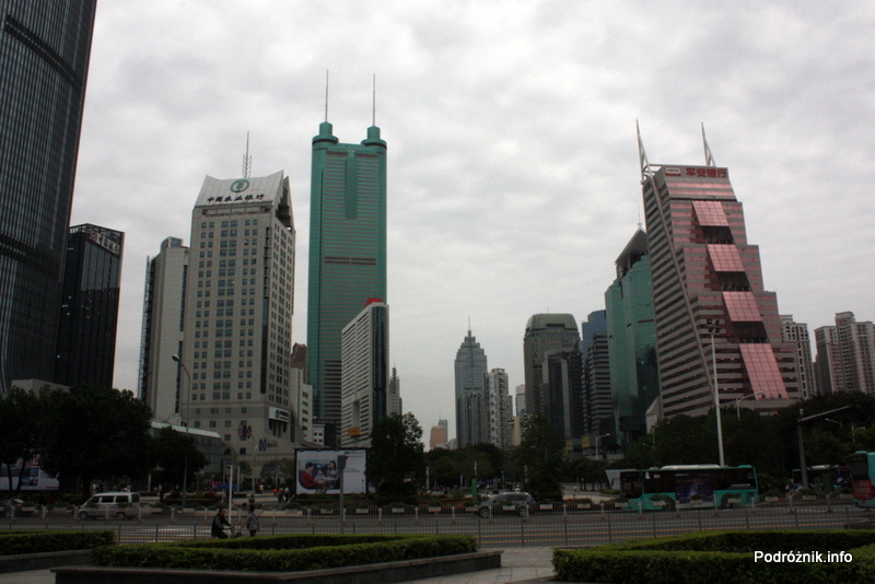 Chiny - Shenzhen - wieżowce - kwiecień 2013
