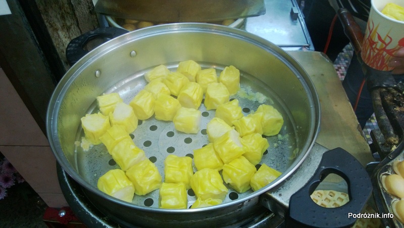 Chiny - Hongkong - coś żółtego do jedzenia - kwiecień 2013