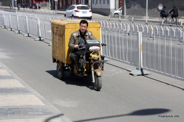 Chiny - Pekin - dostawczy skuter - kwiecień 2013