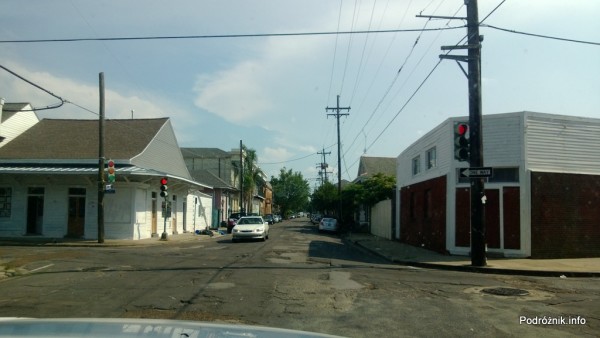USA - Nowy Orlean - dziurawe ulice w starej części miasta - czerwiec 2013