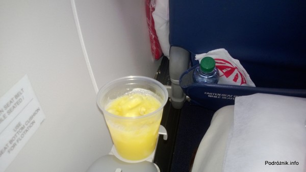 Delta Air Lines - DL5701 - Klasa Pierwsza (First Class) - drink powitalny - czerwiec 2013