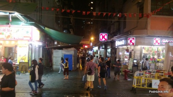 Chiny - Hongkong - okolice bazaru - kwiecień 2013