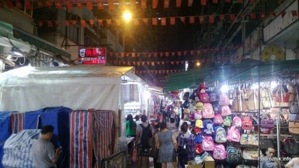 Chiny - Hongkong - bazar - uliczka - kwiecień 2013
