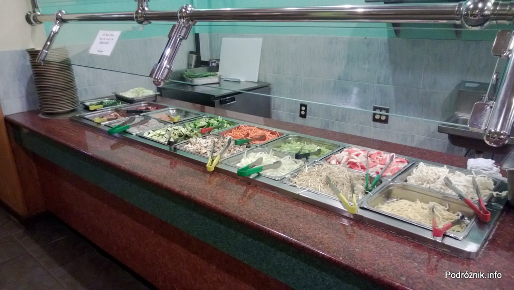 USA - Metairie przedmieścia Nowego Orleanu - Oki Nago Japanese Seafood Buffet - produkty do hibachi - czerwiec 2013