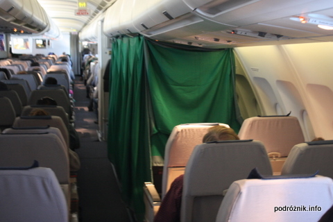 Alitalia - A330 - rękodzieło - prowizorka zrobiona z koców Alitalia - A330 - rękodzieło - prowizorka zrobiona z koców