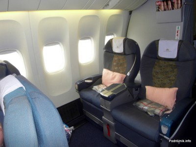 Vietnam Airlines - Boeing 777 - wnętrze - klasa biznes
