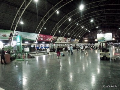 Tajlandia - Bangkok - maj 2012 - dworzec kolejowy