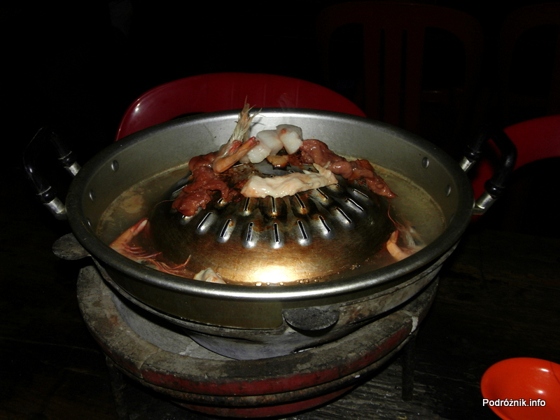 Azja 2012 – dziewiąty dzień – Kambodża – Siem Reap – wieczorne jedzenie