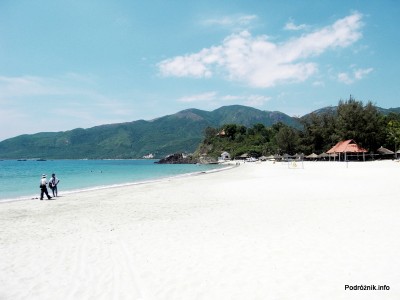 Wietnam - Nha Trang - maj 2012 - Diamond Bay Resort & Spa - piękna plaża