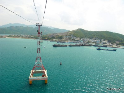 Wietnam - maj 2012 - widok z kolejki linowej z Nha Trang do Vinpearl