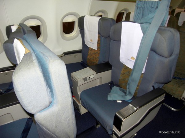 Vietnam Airlines - Airbus 321- VN-A356 - wnętrze - kabina klasa biznes