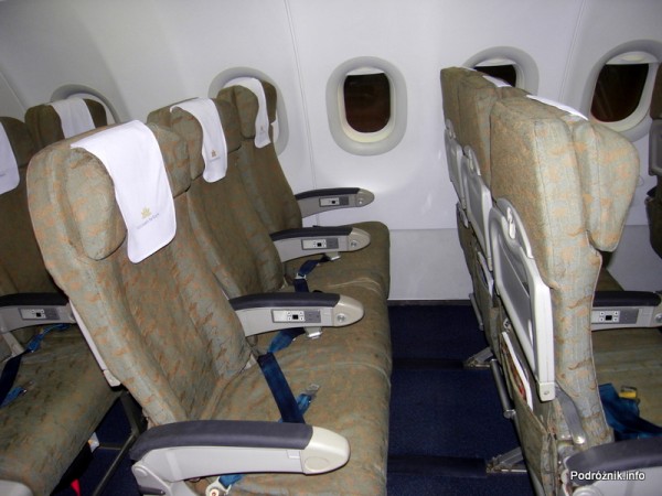 Vietnam Airlines - Airbus 321- VN-A356 - wnętrze - kabina klasa ekonomiczna