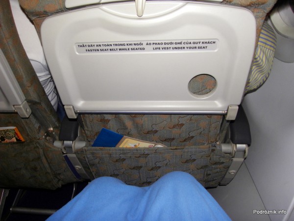 Vietnam Airlines - Airbus 321- VN-A356 - wnętrze - kabina klasa ekonomiczna