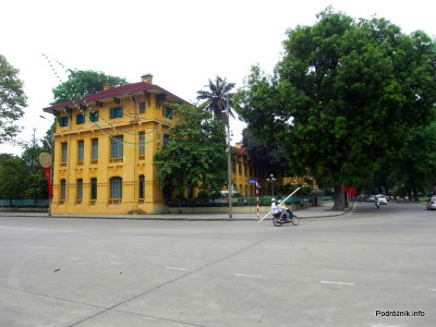 Wietnam - Hanoi - maj 2012 - stara francuska szkoła