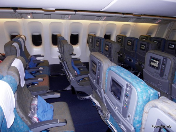 Vietnam Airlines - Boeing 777 - VN-A146 - wnętrze - klasa ekonomiczna deluxe