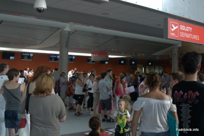 Lotnisko Modlin - hala odlotów