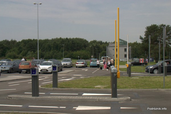 Lotnisko Modlin - szlabany przed parkingiem