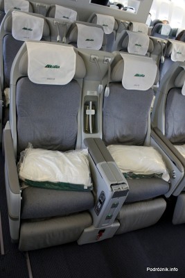 Alitalia - Boeing 777 - I-DISU - fotele w klasie ekonomicznej plus (Classica Plus - Premium Economy)