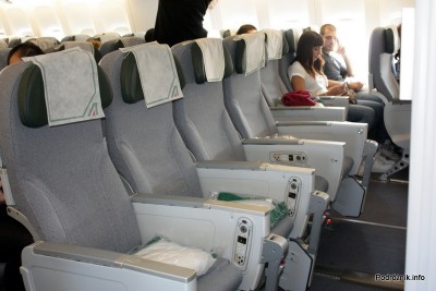 Alitalia - Boeing 777 - I-DISU - fotele w klasie ekonomicznej (Classica - Economy)