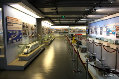 Chiny - Pekin - wnętrze Muzeum Kolejnictwa - kwiecień 2013