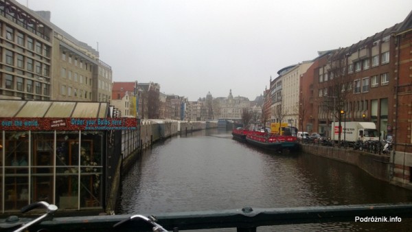 Holandia - Amsterdam - kanał - kwiecień 2013