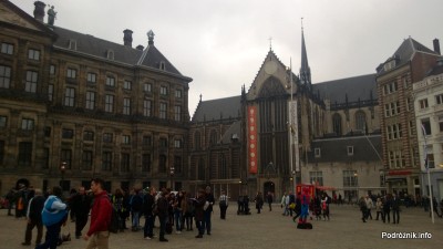 Holandia - Amsterdam - plac Dam - Nowy Kościół (Niewe Kerk) - kwiecień 2013