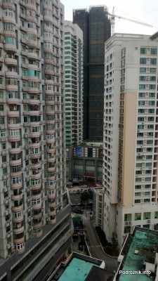 Chiny - Hotel Holiday Inn Express Shenzhen Luohu - widok z okna - kwiecień 2013