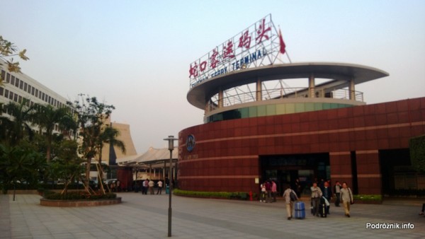 Chiny - Shenzhen - Shekou Ferry Terminal - kwiecień 2013