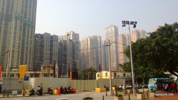 Chiny - Makao - Taipa - blokowisko na obrzeżach starej części miasta - kwiecień 2013