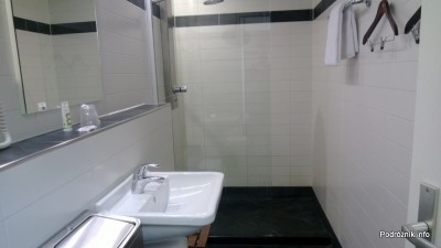 Holandia - Lotnisko w Amsterdamie - Amsterdam Airport Schiphol - AMS - Mercure Hotel - łazienka - kwiecień 2013