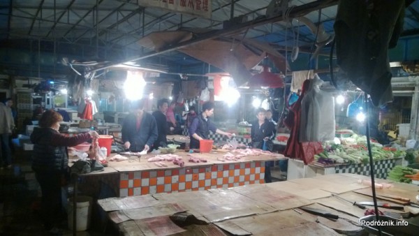 Chiny - Shenzhen - stoisko mięsne - kwiecień 2013