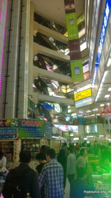 Chiny - Shenzhen - SEG - wnętrze - kwiecień 2013