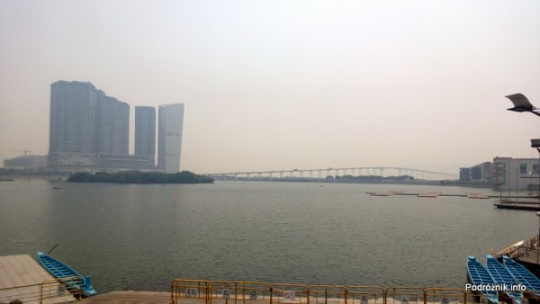 Chiny - Makao - most łączący półwysep z wyspą - kwiecień 2013