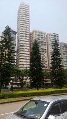 Chiny - Makao - ponad trzydziesto piętrowy blok mieszkalny - kwiecień 2013