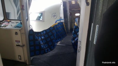 Delta Air Lines - Canadair Regional Jet CRJ-900 - N935XJ - rękaw przystosowany do małych samolotów - czerwiec 2013