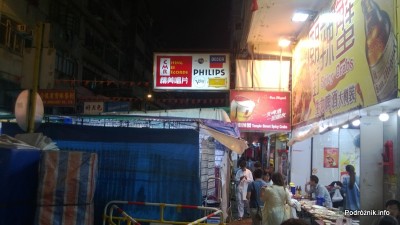 Chiny - Hongkong - restauracja przy bazarze - kwiecień 2013
