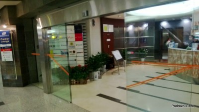 Chiny - Lotnisko w Pekinie - BGS Premier Lounge Beijing Capital International Airport Terminal 2 - wejście - kwiecień 2013