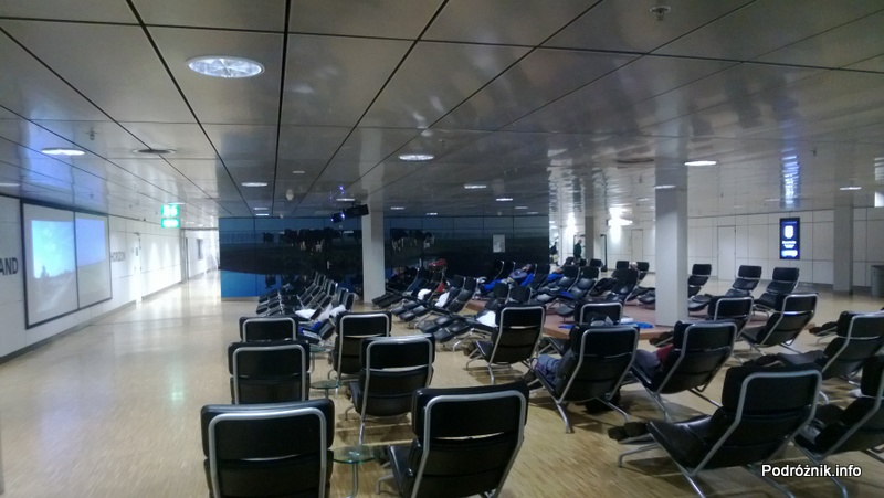 Miejsca do spania na lotnisku w Amsterdamie