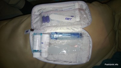 Polskie Linie Lotnicze LOT - Boeing 787 Dreamliner (SP-LRA) - Klasa Biznes (Elite Club) - zawartość kosmetyczki - czerwiec 2013