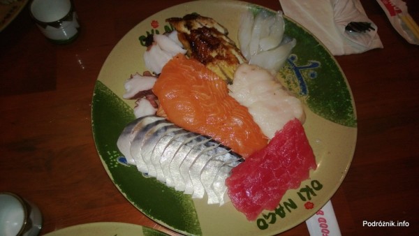USA - Metairie przedmieścia Nowego Orleanu - Oki Nago Japanese Seafood Buffet - talerz z sashimi - czerwiec 2013