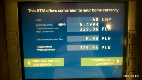 Lotnisko LHR Terminal 1 - ekran bankomatu - propozycja obciążenia karty od razu w złotówkach - maj 2014