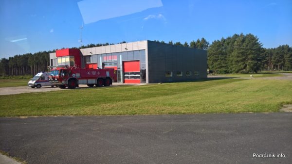Polska - Babimost - Port Lotniczy Zielona Góra - budynek lotniskowej straży pożarnej - wrzesień 2017